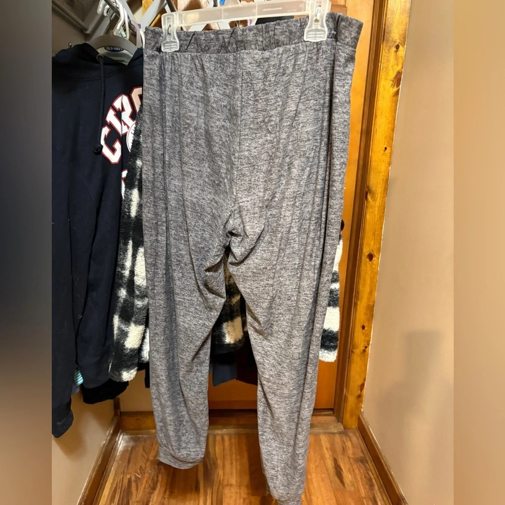 Bobbie Brooks Gray Lounge Pants - Picture 1 of 2